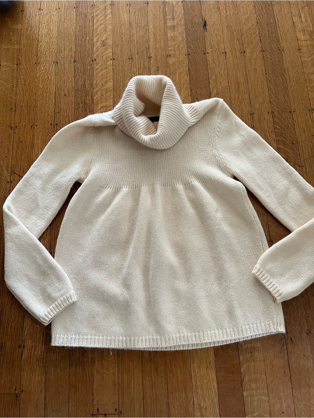 Boden Vintage Babydoll Wool x Angora Cream Turtleneck Sweater